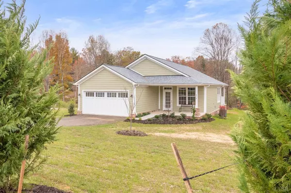 412 NE Parkview RD, Floyd, VA 24091