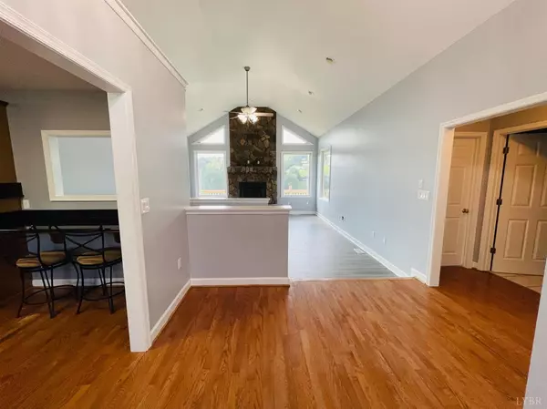 Vinton, VA 24179,1185 Blueberry Hill CT