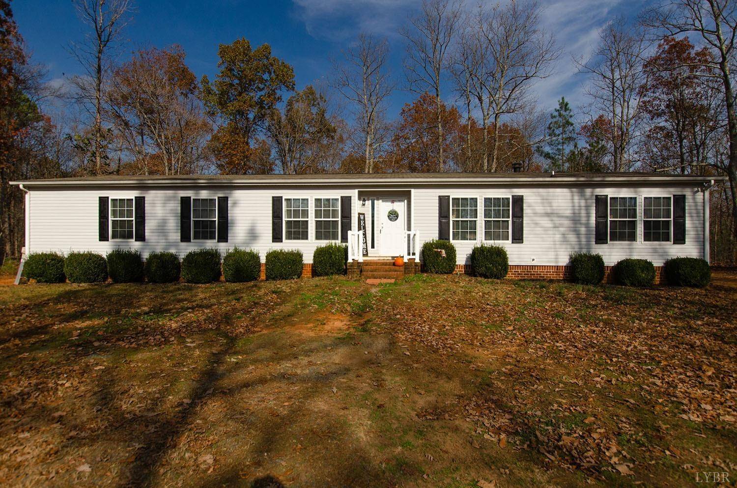 937 Railroad LN, Pamplin, VA 23958