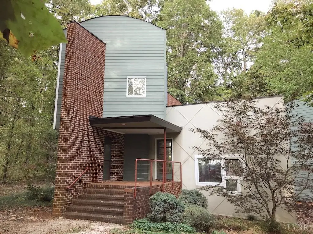 2246 Country Club RD, Appomattox, VA 24522