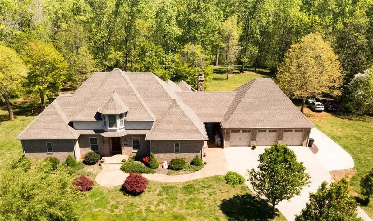 1517 Country Estates DR, Lowry, VA 24570