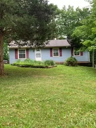 Altavista, VA 24517,215 Oliver RD