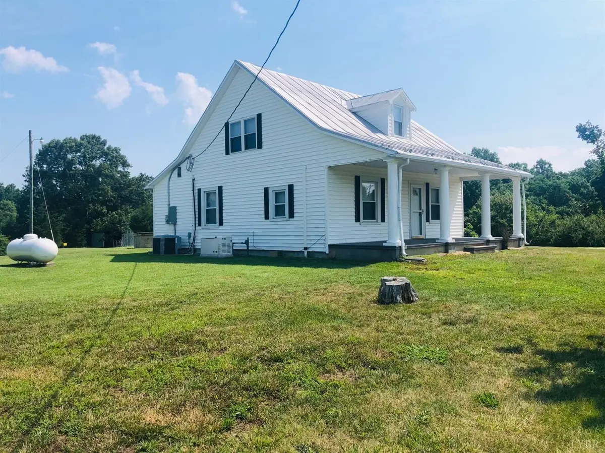 Chatham, VA 24531,185 Whitehorn RD