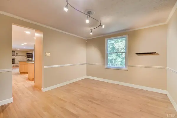 2287 Archdale RD, Reston, VA 20191