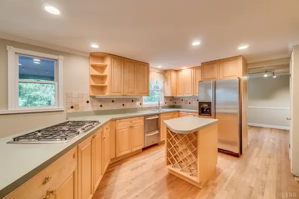 2287 Archdale RD, Reston, VA 20191