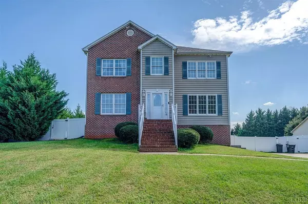 1302 Jeb Stuart, Forest, VA 24551