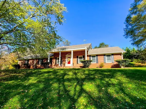 8496 W Gretna Rd, Chatham, VA 24531