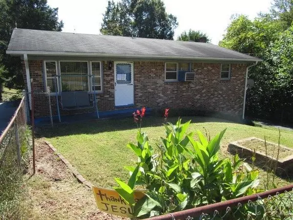 319 Fellowship DR, Martinsville, VA 24112