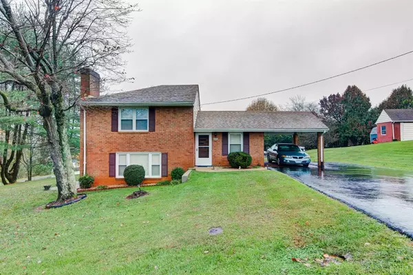 109 Dodd LN, Madison Heights, VA 24572