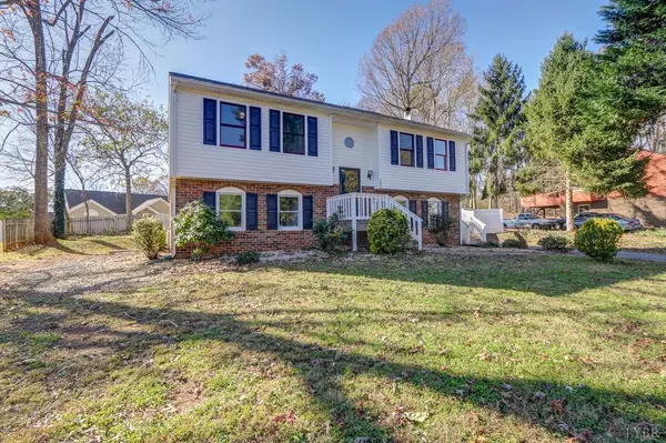 Forest, VA 24551,212 Colonial CT