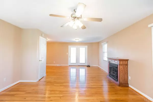 Gladys, VA 24554,309 Mollies  Creek