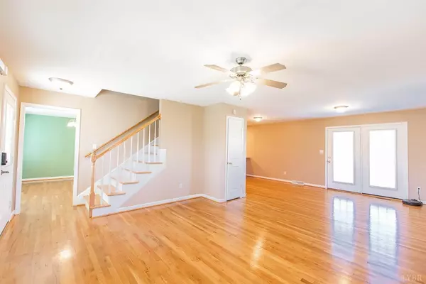 Gladys, VA 24554,309 Mollies  Creek