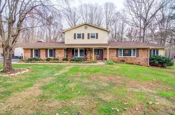 685 Monacan Park RD, Madison Heights, VA 24572