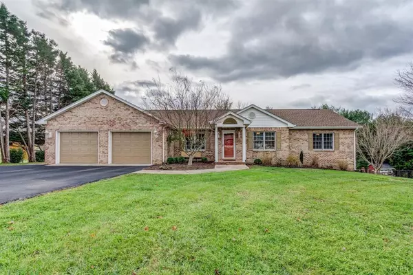 103 Mockingbird CIR, Bedford, VA 24523