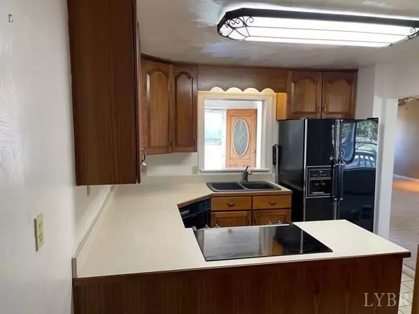 Goodview, VA 24095,2555 Morgans Mill RD