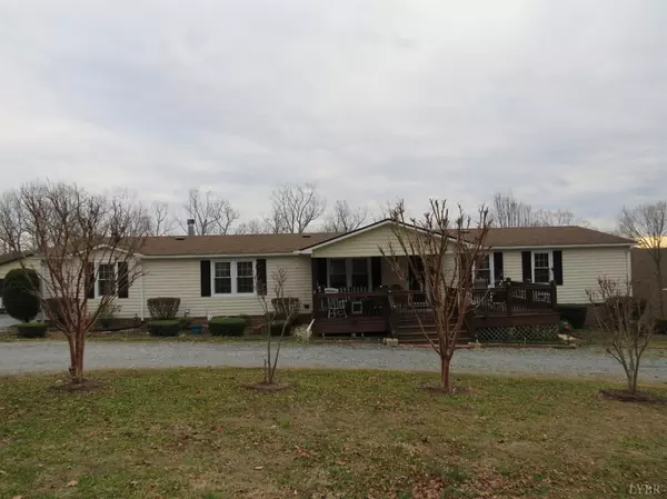 315 Wahoo CT, Evington, VA 24551