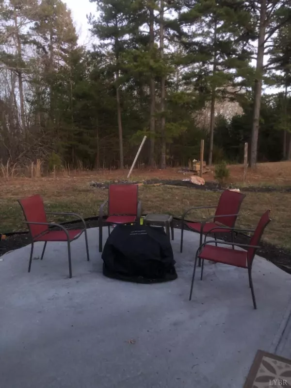 Gladys, VA 24554,360 Theta Mill RD