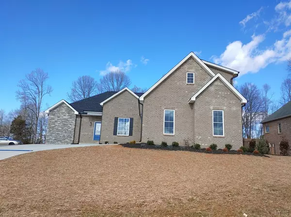 1305 Colby DR, Forest, VA 24551