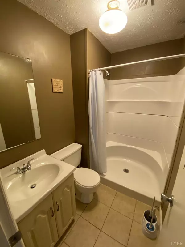 Concord, VA 24538,669 Doss Road