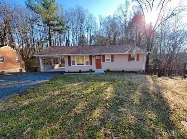 396 Seminole DR, Madison Heights, VA 24572