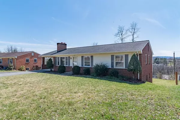 Vinton, VA 24179,518 Aragona DR