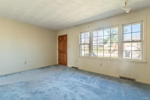 Vinton, VA 24179,518 Aragona DR