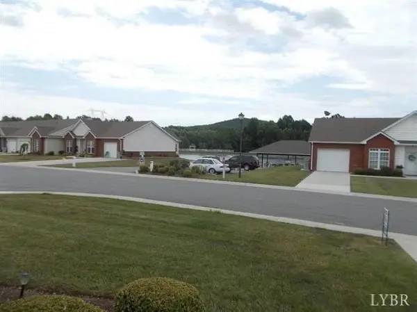 51 Shore Line DR, Lynchburg, VA 24501