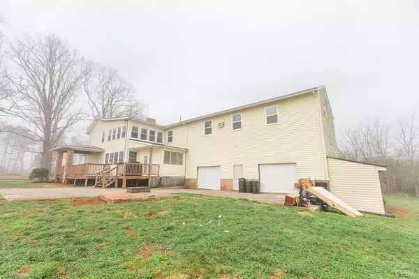 Altavista, VA 24517,5901 Gladys RD