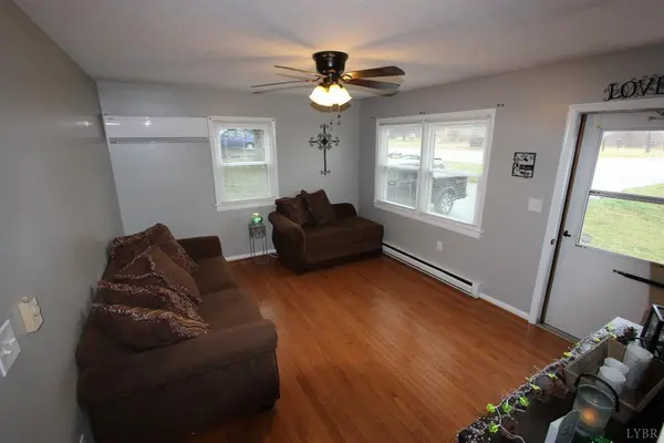 1035 Falling Creek RD, Bedford, VA 24523