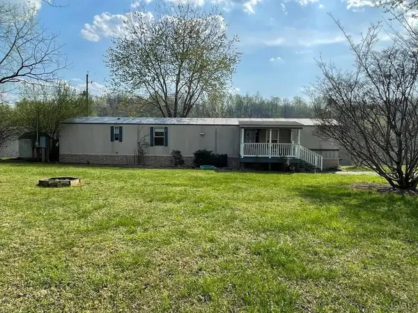 1694 Nemmo RD, Vinton, VA 24179