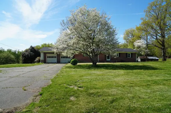 16115 LP Bailey Memorial HWY, Nathalie, VA 24577