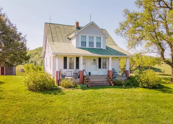 720 SE Poor Farm Road, Floyd, VA 24091