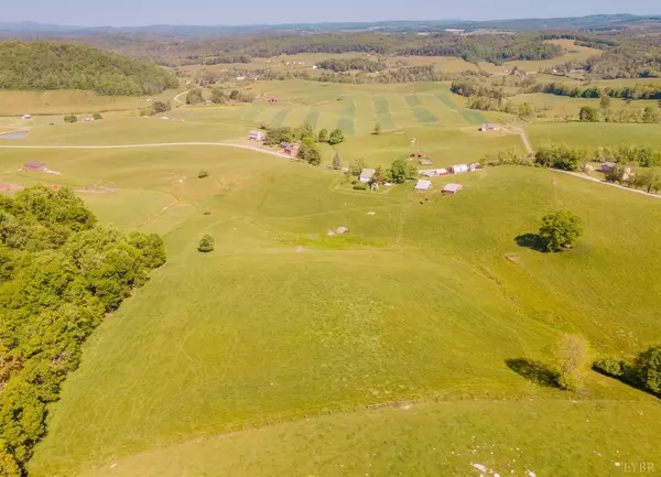 Floyd, VA 24091,720 SE Poor Farm Road