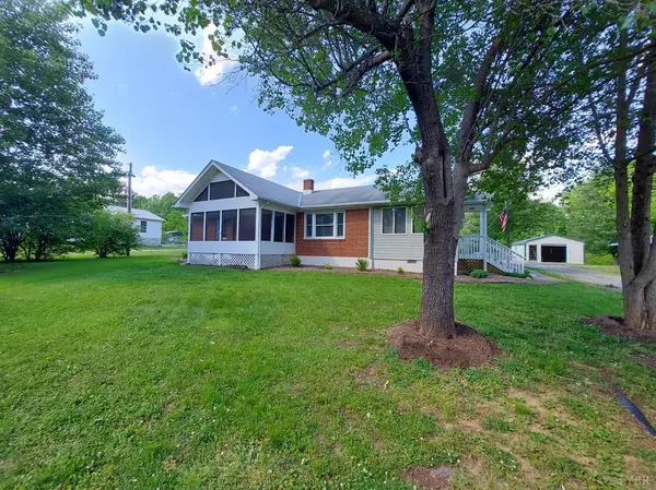 10431 Stewartsville RD, Vinton, VA 24179