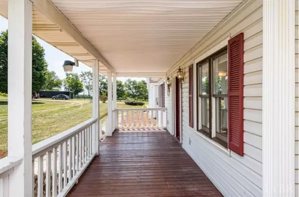 Gladys, VA 24554,8909 Brookneal HWY