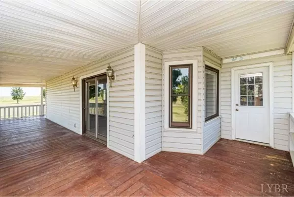 Gladys, VA 24554,8909 Brookneal HWY