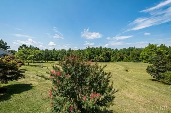 Gladys, VA 24554,8909 Brookneal HWY