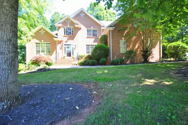 1556 Gilfield DR, Forest, VA 24551