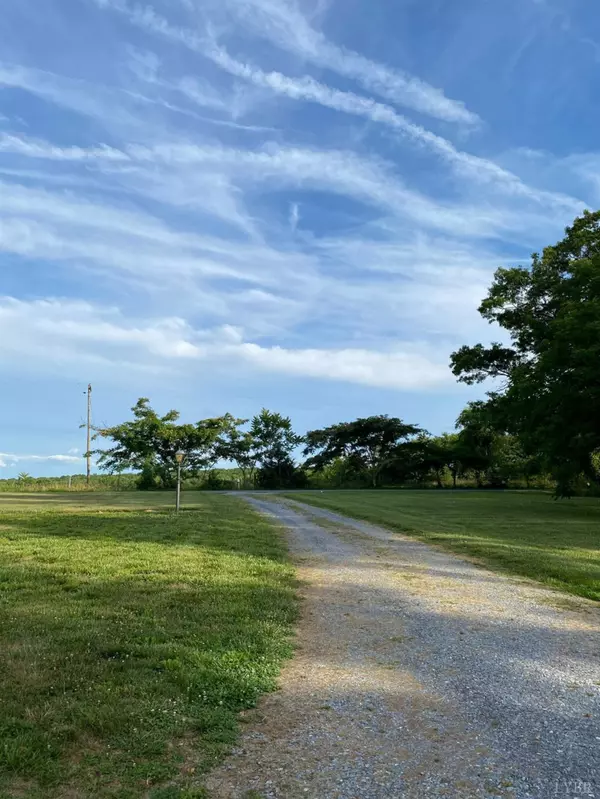 Gladys, VA 24554,7251 Lewis Ford RD