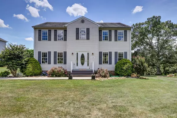 208 Aftons Meadow RD, Vinton, VA 24179