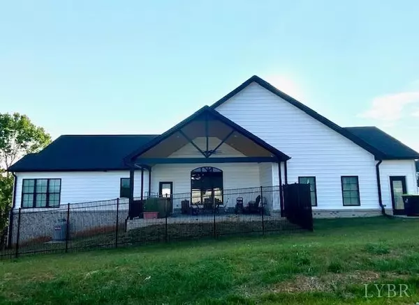 Lynchburg, VA 24503,1101 Glenbrooke DR