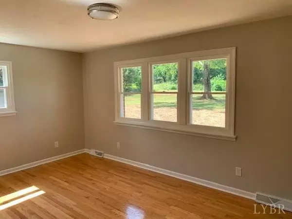 Chatham, VA 24531,9913 Callands Road