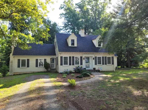 5120 Halifax RD, Halifax, VA 24558