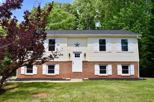 754 Winesap RD, Madison Heights, VA 24572