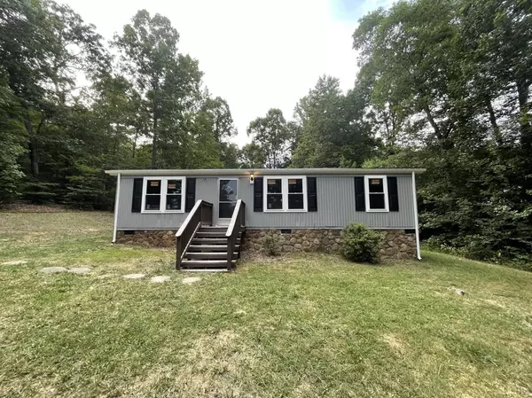 811 Church LN, Evington, VA 24550