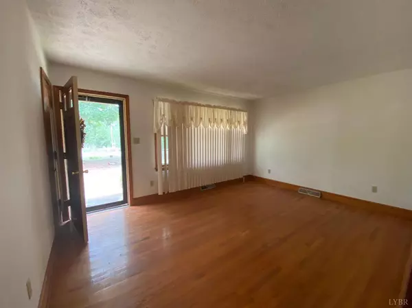 Halifax, VA 24558,1099 Dudley RD