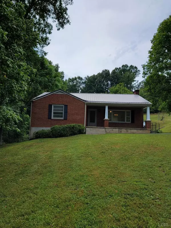 1849 Drewrys Hill Rd, Vinton, VA 24179