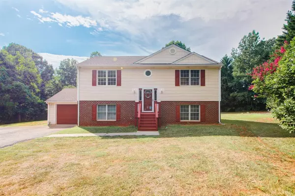 17434 Leesville RD, Evington, VA 24550