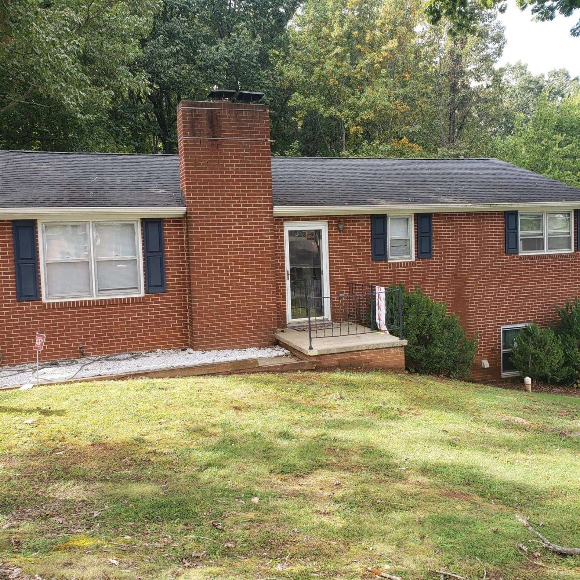 1636 Melinda DR, Altavista, VA 24517