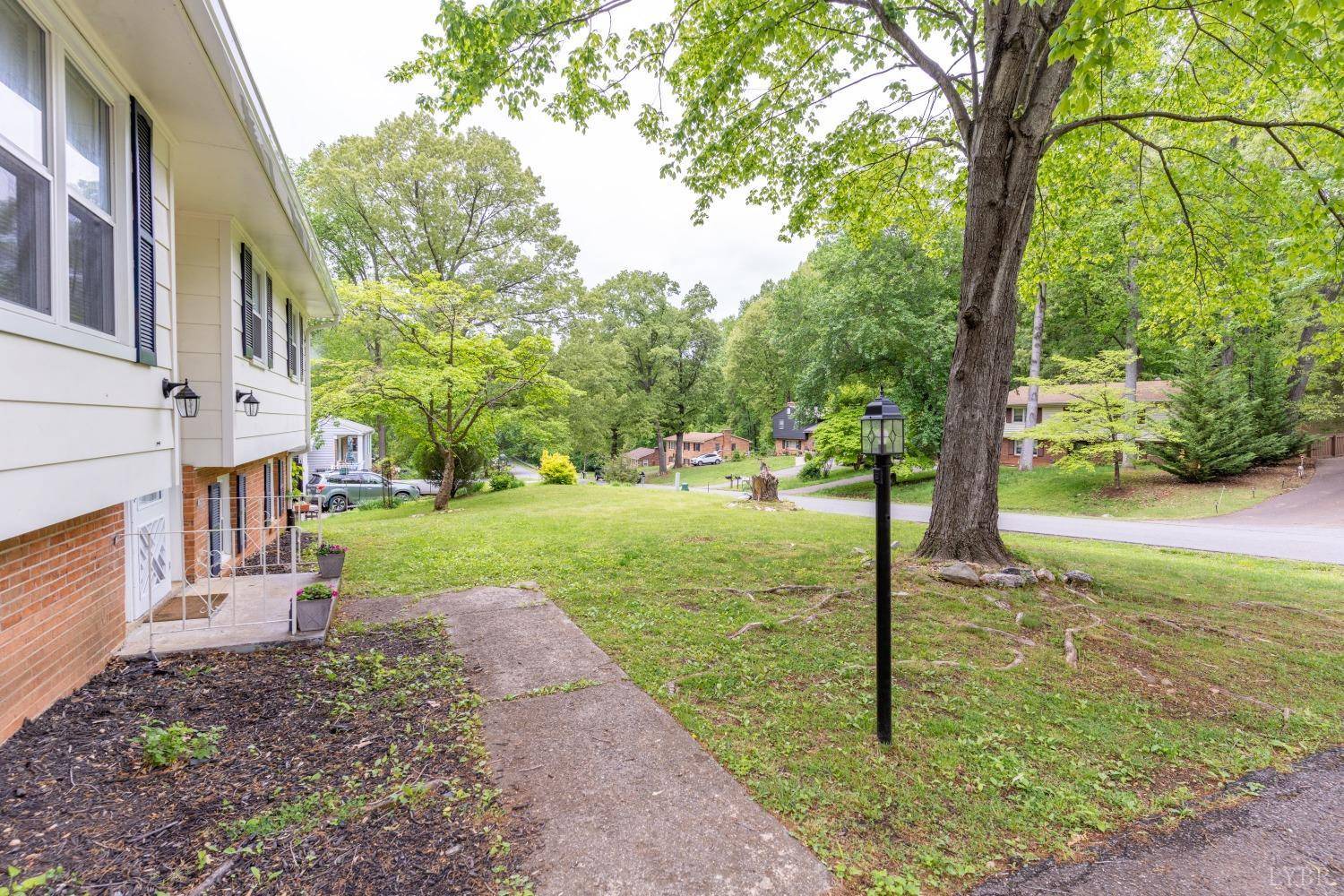 Lynchburg, VA 24501,203 Woodway DR